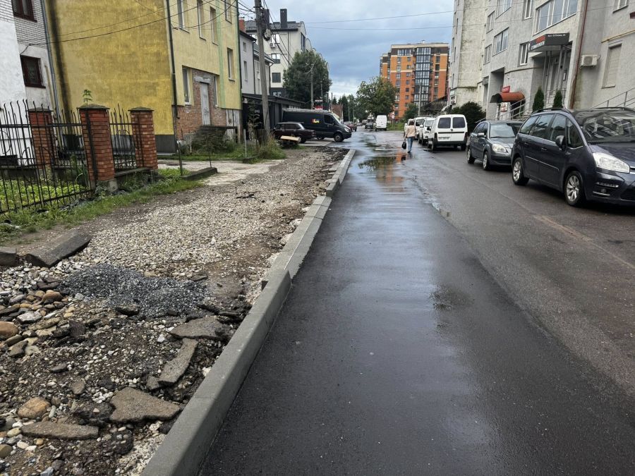 Для ремонту вулиці Олени Пчілки в Калуші витратили асфальту менше, ніж передбачалося
