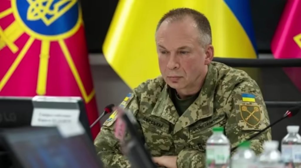 Начальник Збройних сил України та румунський колега узгодили заходи боротьби з російськими безпілотниками.