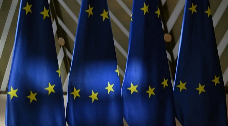 ЄС планує надати Україні великий кредит у 130 мільярдів євро за рахунок заморожених російських активів.