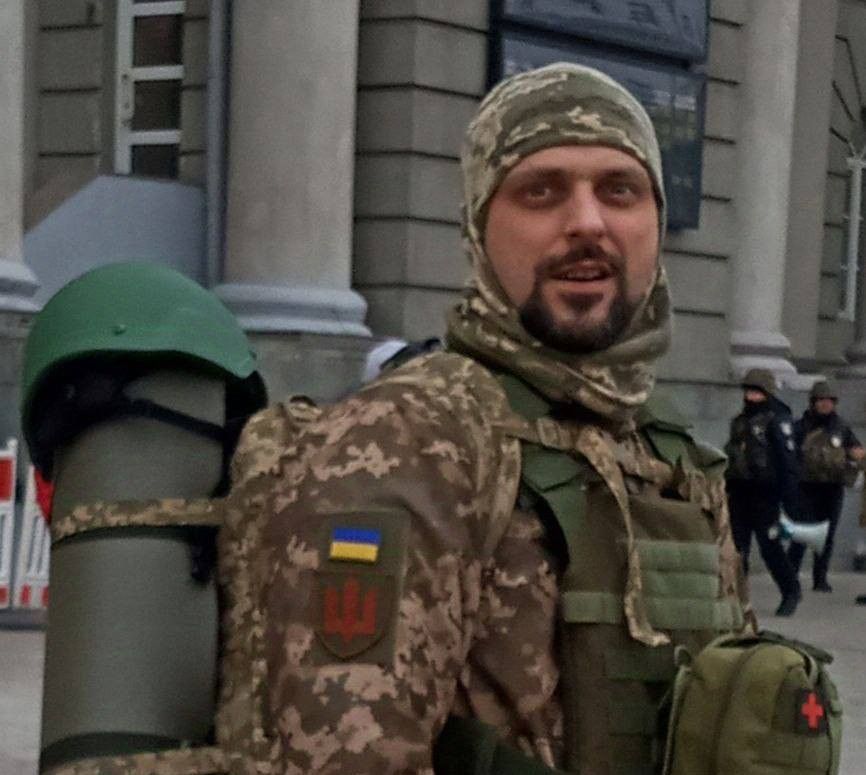 «Тактика війни змінилася, безпека відсутня повсюдно» — військовий медик Богдан Кліщ