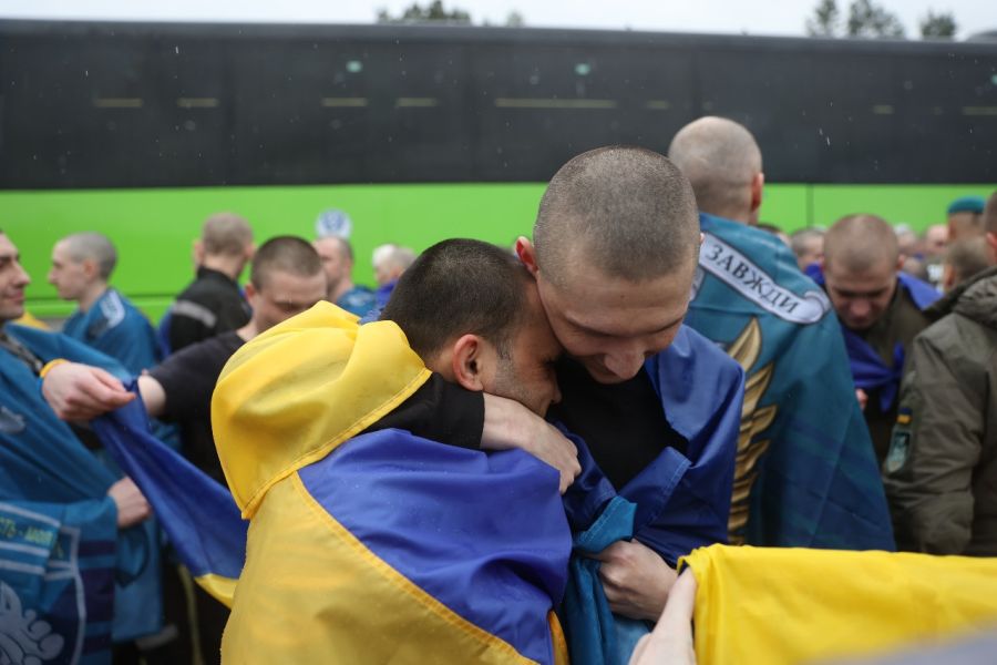 Україна звільнила з російського полону ще 185 військових