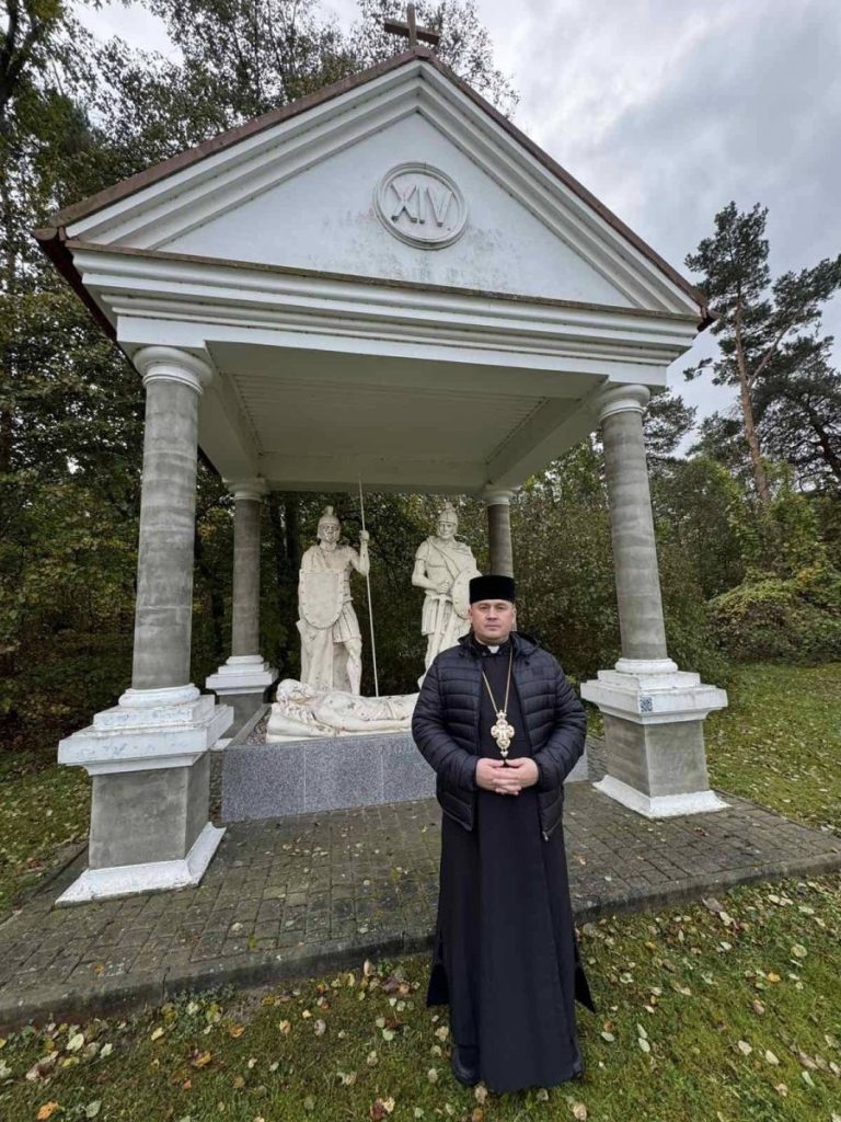 Міжнародний досвід у боротьбі з новітніми релігійними рухами: візит до Польщі