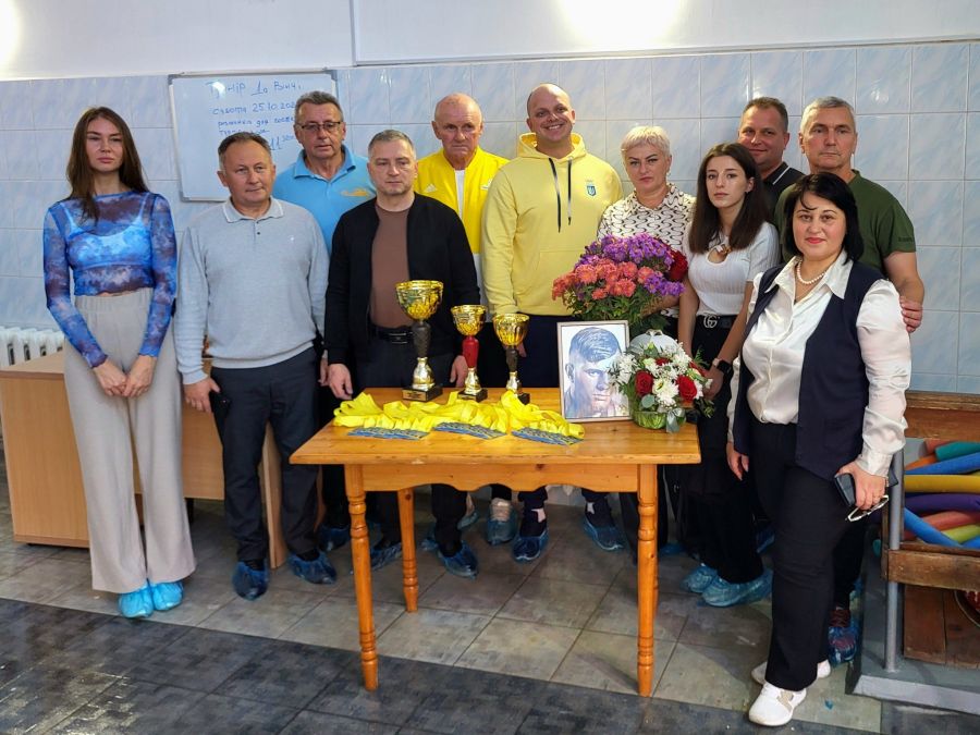 У Бурштині провели змагання з плавання на честь Героя України Дмитра Коцюбайла
