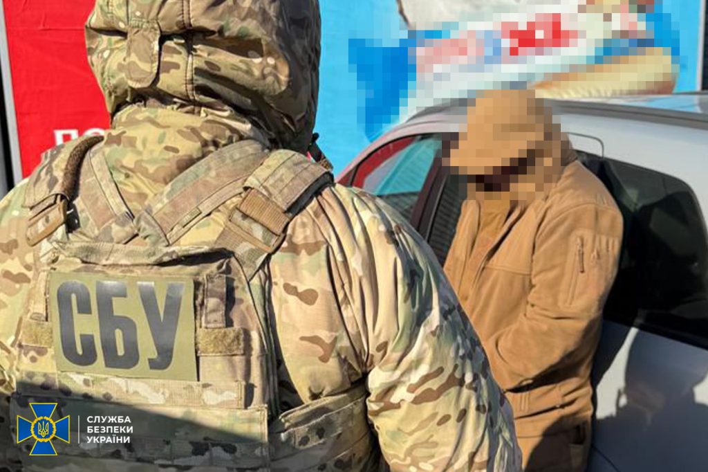 СБУ взяла під варту двох шпигунів ФСБ, що сприяли ракетним атакам на Дніпропетровщину і Запоріжжя.