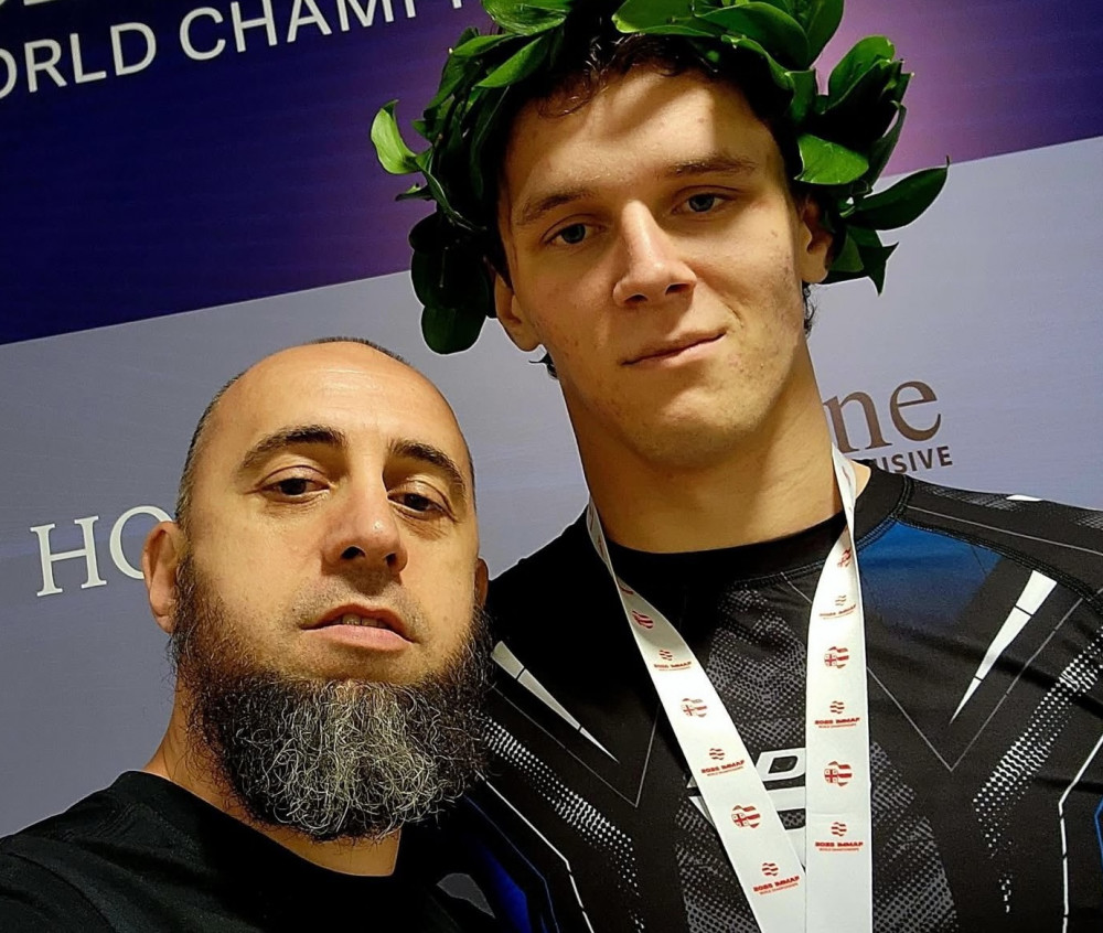 Денис Козьора з Прикарпаття здобув срібло на світовому чемпіонаті зі змішаних єдиноборств ММА.