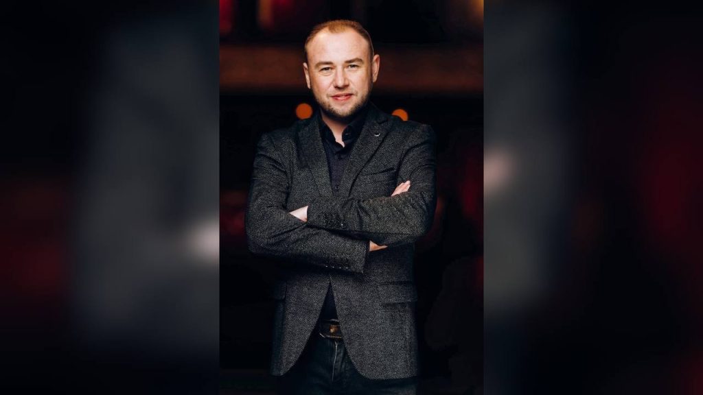 Пішов з життя відомий керівник оркестру з Прикарпаття Володимир Шнайдер