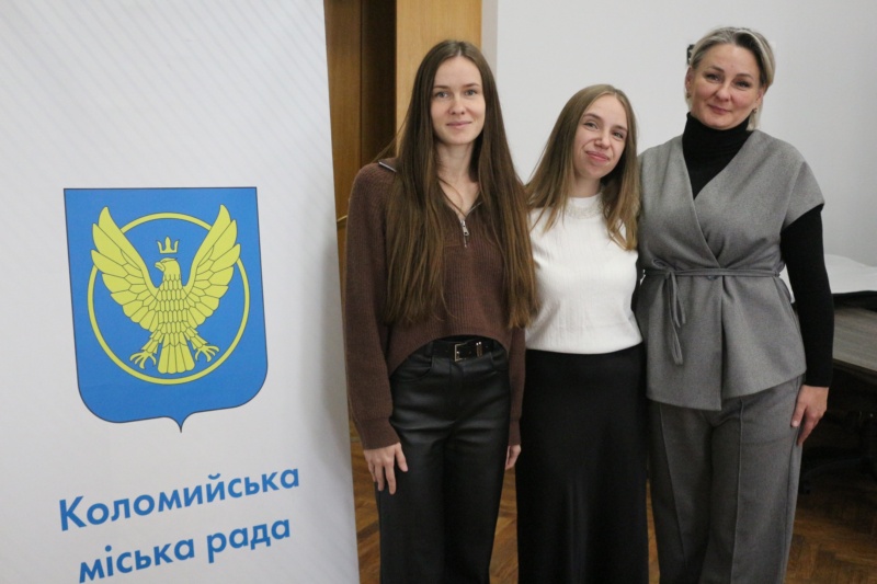 У Коломиї жінки ветеранів отримають по 100 тисяч гривень для започаткування власної справи.