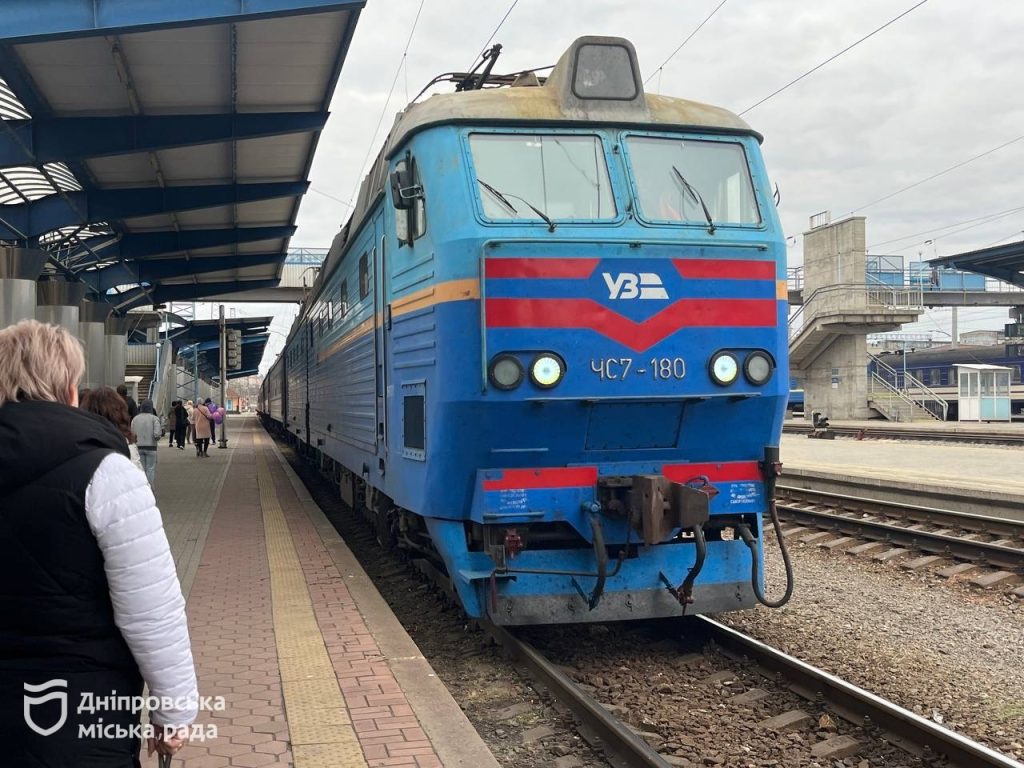 Ще 196 дітей повернулися з відпочинку в таборі «Артек Прикарпаття» з Трускавця до Дніпра.