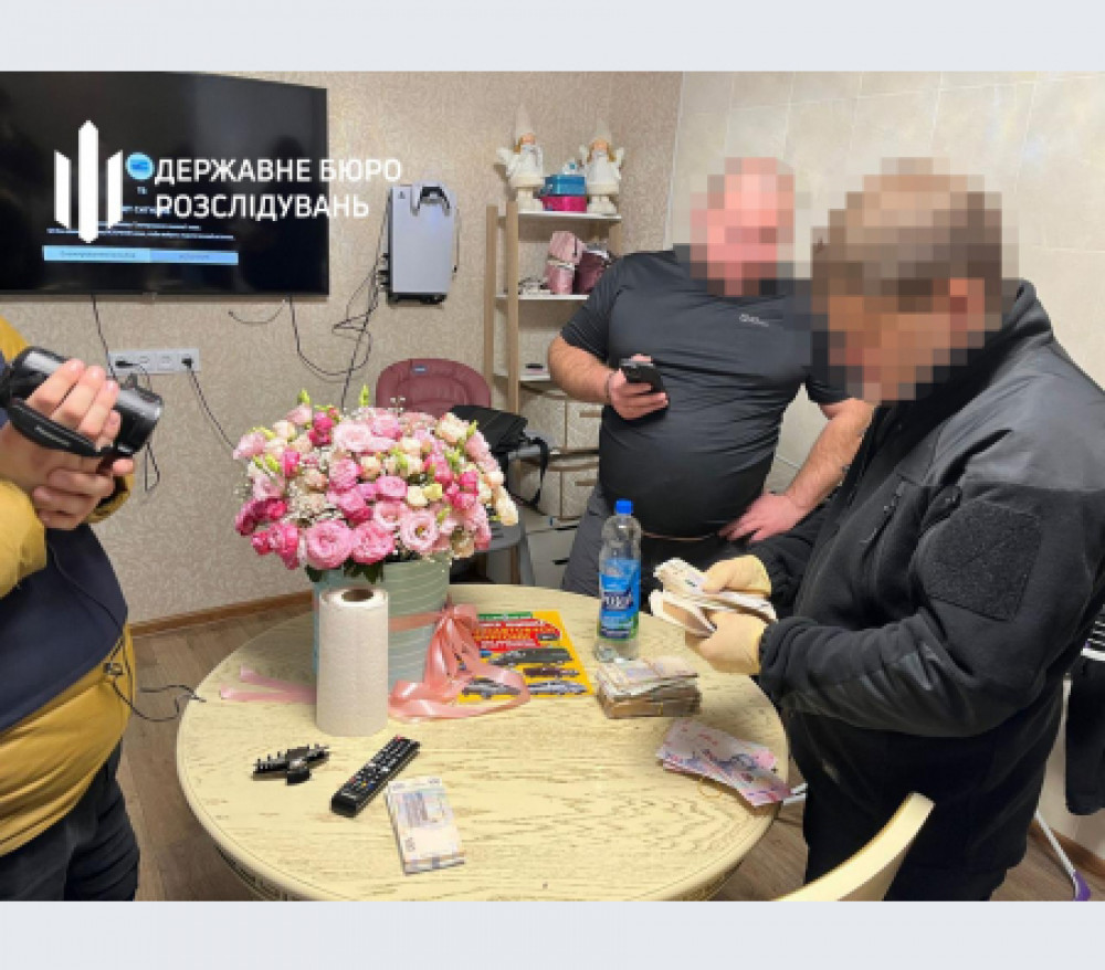 На Донеччині офіцер наказав солдатам працювати у кіоску своєї дружини з продажу шаурми