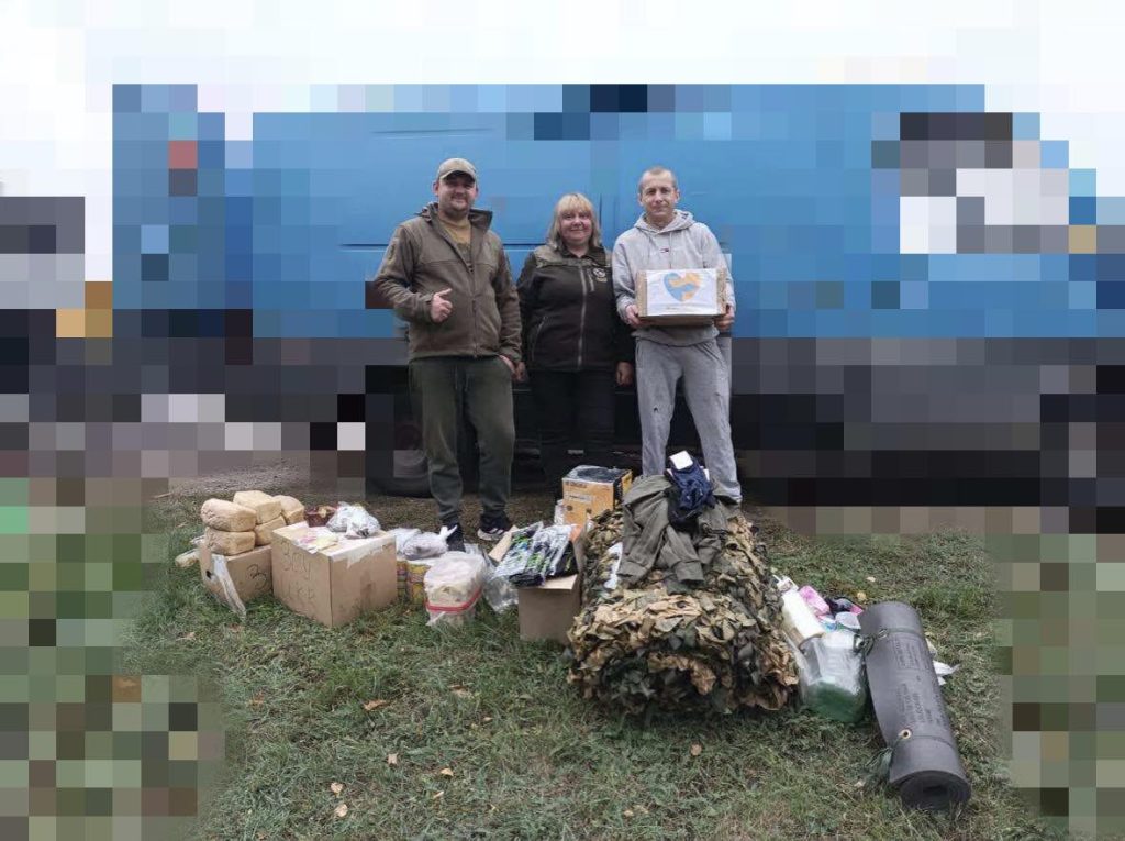 Для військових з Івано-Франківська на фронт надіслали передачі