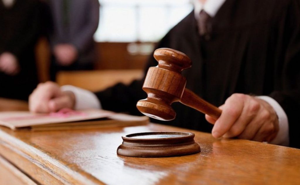 В спортзалі Івано-Франківська чоловік побив іншого, зламавши йому ніс, суд виписав штраф 1700 гривень.