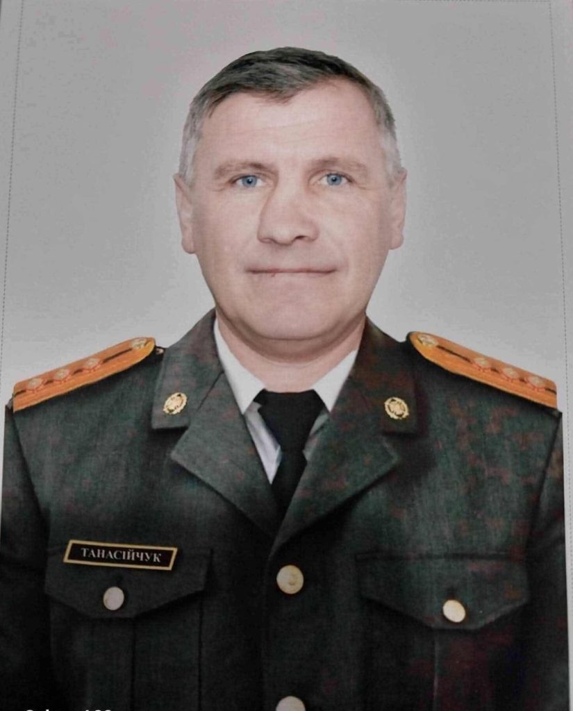 Пішов з життя військовий з Верховини Василь Танасійчук