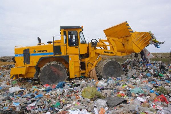 Для полігону твердих відходів у Калуші придбають бульдозер