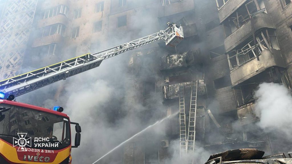 10 загиблих і 37 поранених після атаки РФ — українська ППО збила 41 ракету