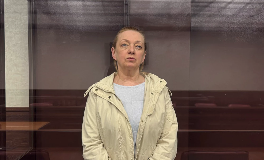 В Росії вчительку з Донеччини засудили до 12 років ув’язнення за приховування прикордонника, який не здався на Азовсталі.