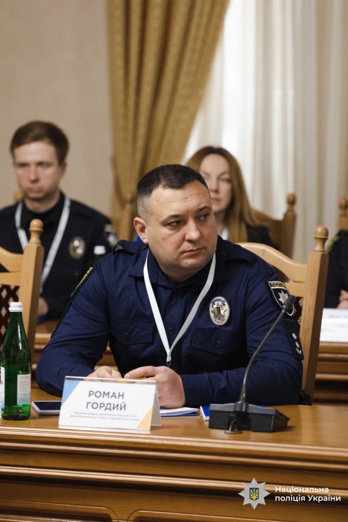 Правоохоронці Прикарпаття та КМЄС у Тернополі обговорили покращення фінансової прозорості та протидію корупції