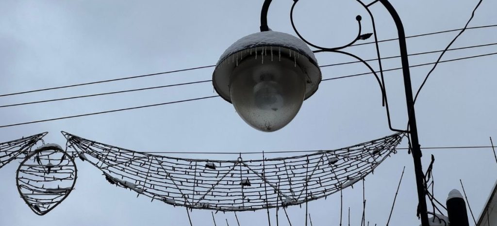 У Коломиї та Воскресінцях заплановано відключення електроенергії з 5 по 7 лютого