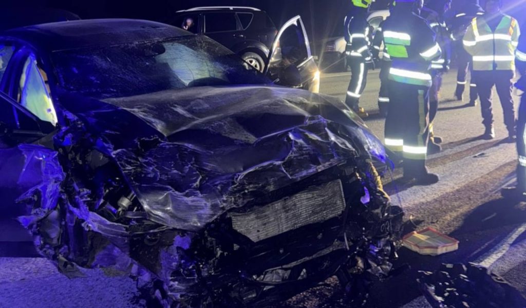 Фатальна аварія в Драгомирчанах: загинули жінка і 9-річна дитина