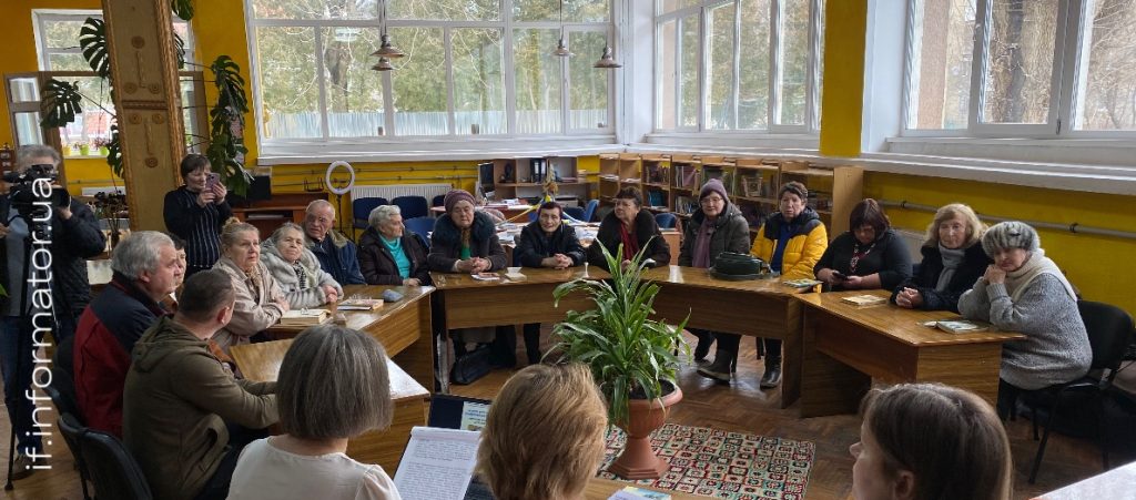«Книжкові зв’язки між поколіннями»: у Надвірній вшанували 155-річчя Лесі Українки
