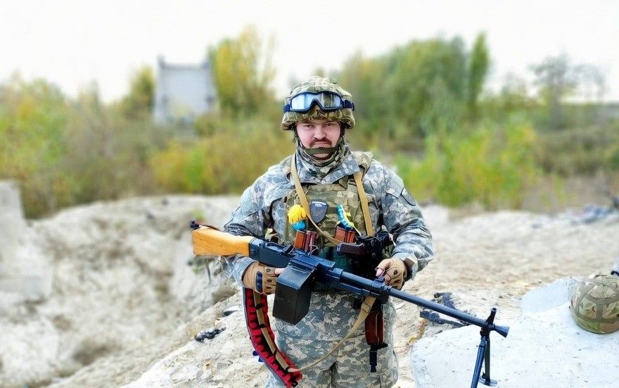 “Як у кіно про кінець світу”: боєць 102 бригади “Вірус” розповів про свій захист України