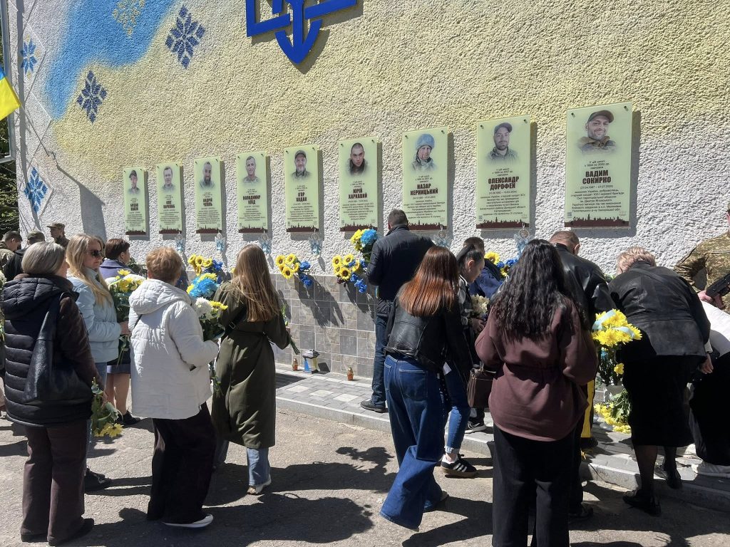 У Франківську встановили меморіальні дошки Богдану Власію та Вадиму Сокирку