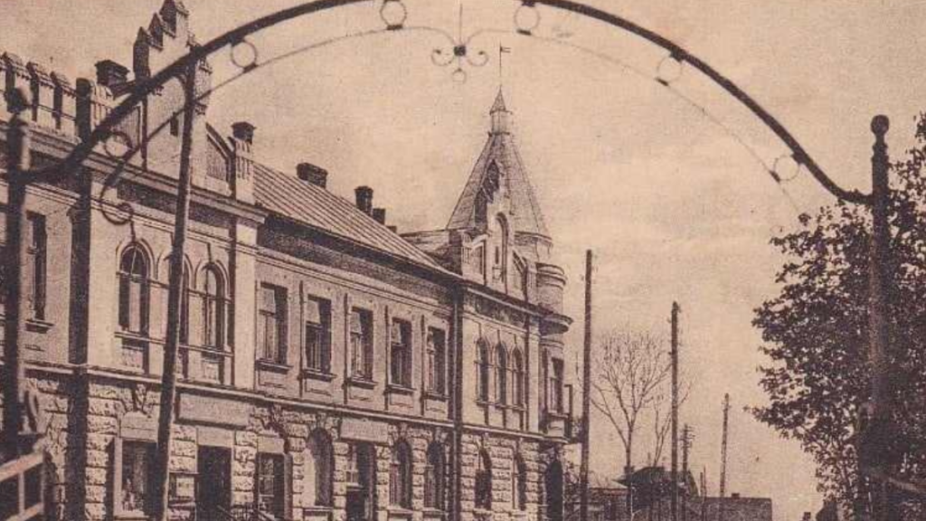 Аншлаги та вподобання публіки: яким був театральний Калуш дев’яносто років тому
