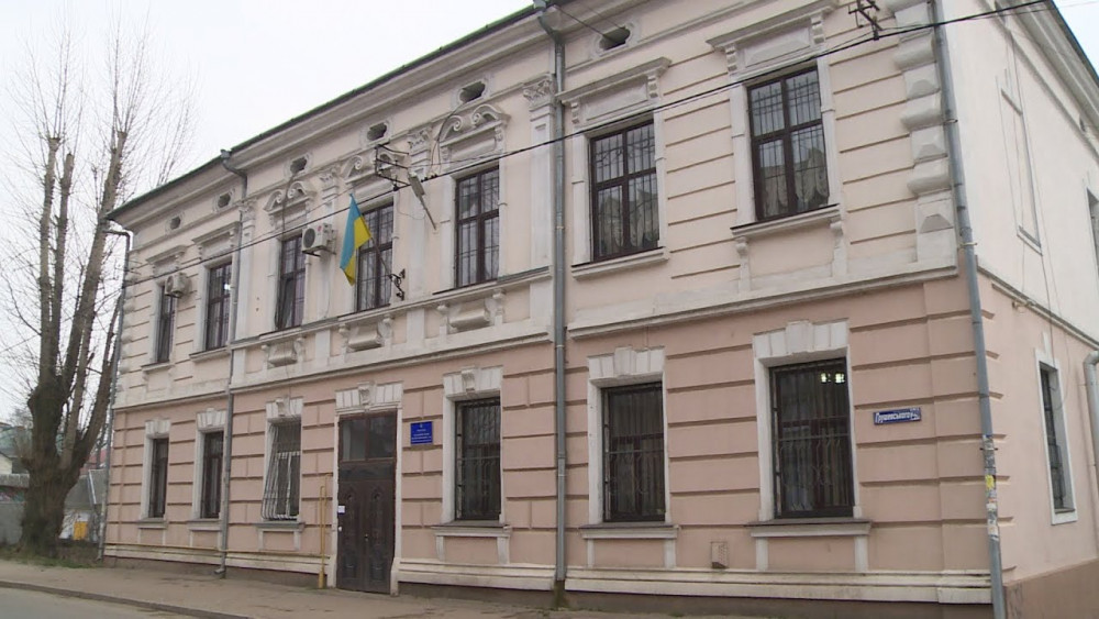 У Коломиї завершили розслідування щодо колишнього лікаря МСЕК за фальшиве декларування на суму 1,3 мільйона