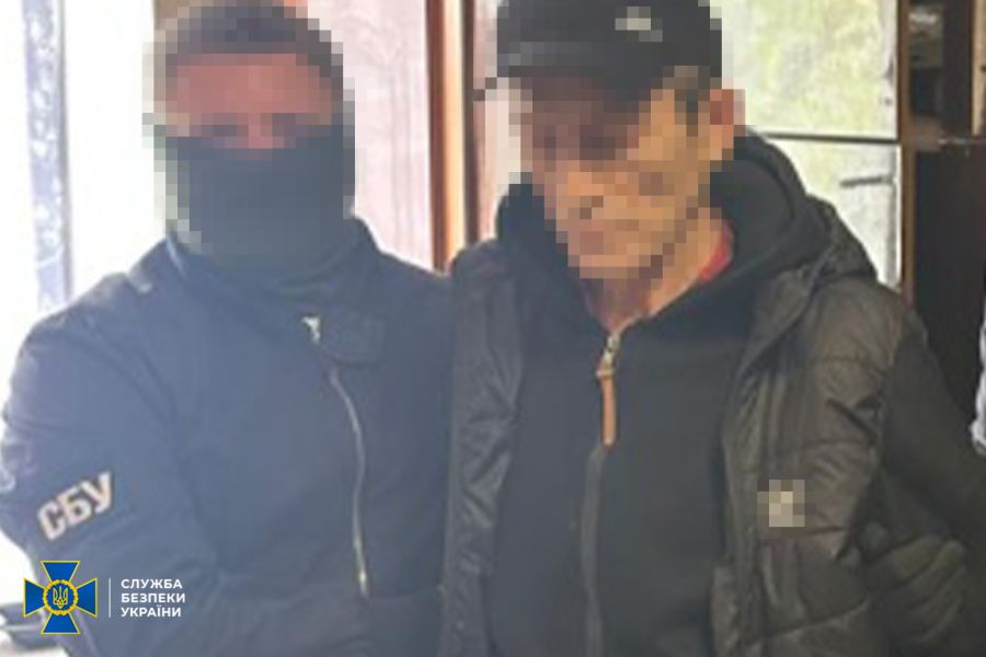 СБУ і ДБР викрили агента ГРУ: прикордонник допомагав обходити ППО під час атак РФ