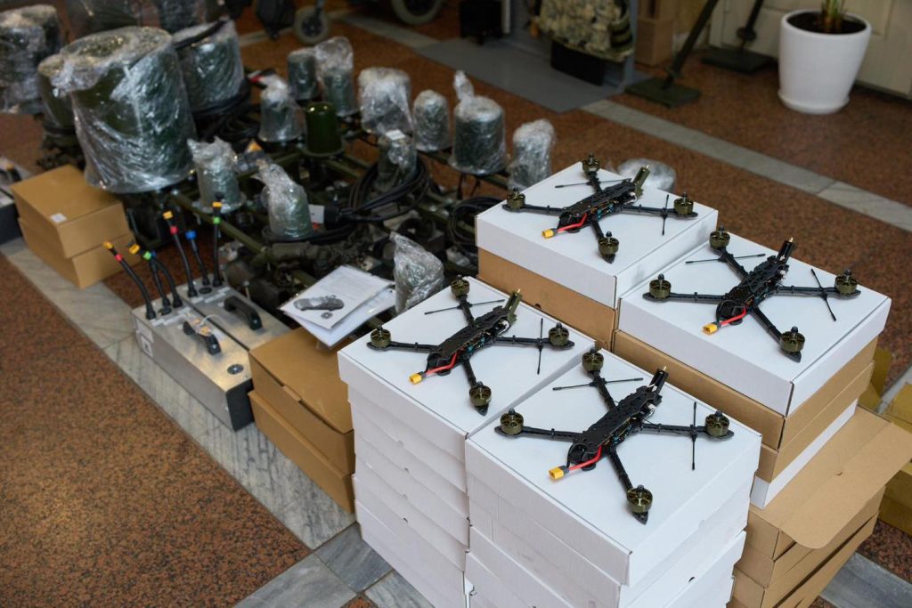Підтримка фронту: громада Івано-Франківська передала військовим РЕБ і FPV-дрони