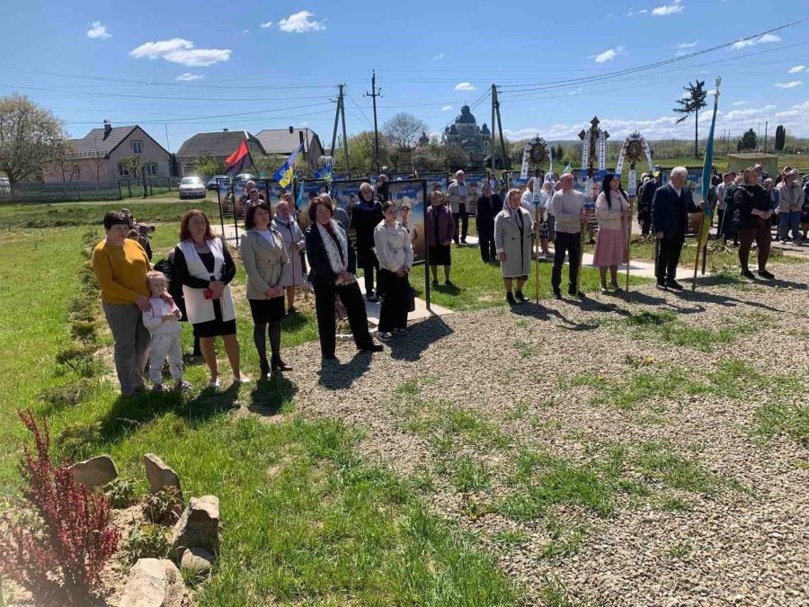 У Пійлі провели молитву за зниклих безвісти Захисників
