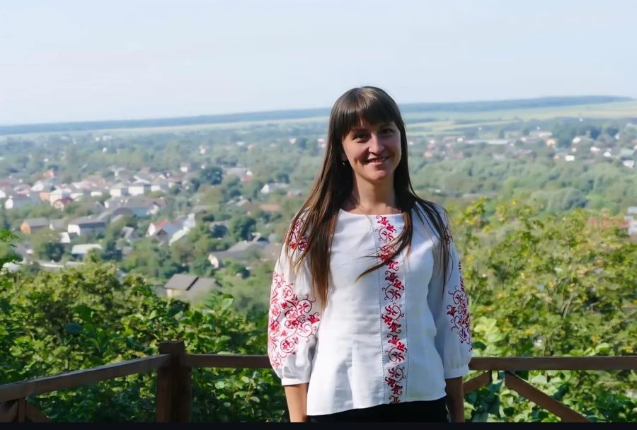 Переселенці в Калуші об’єднуються у фоточелендж на честь Дня вишиванки