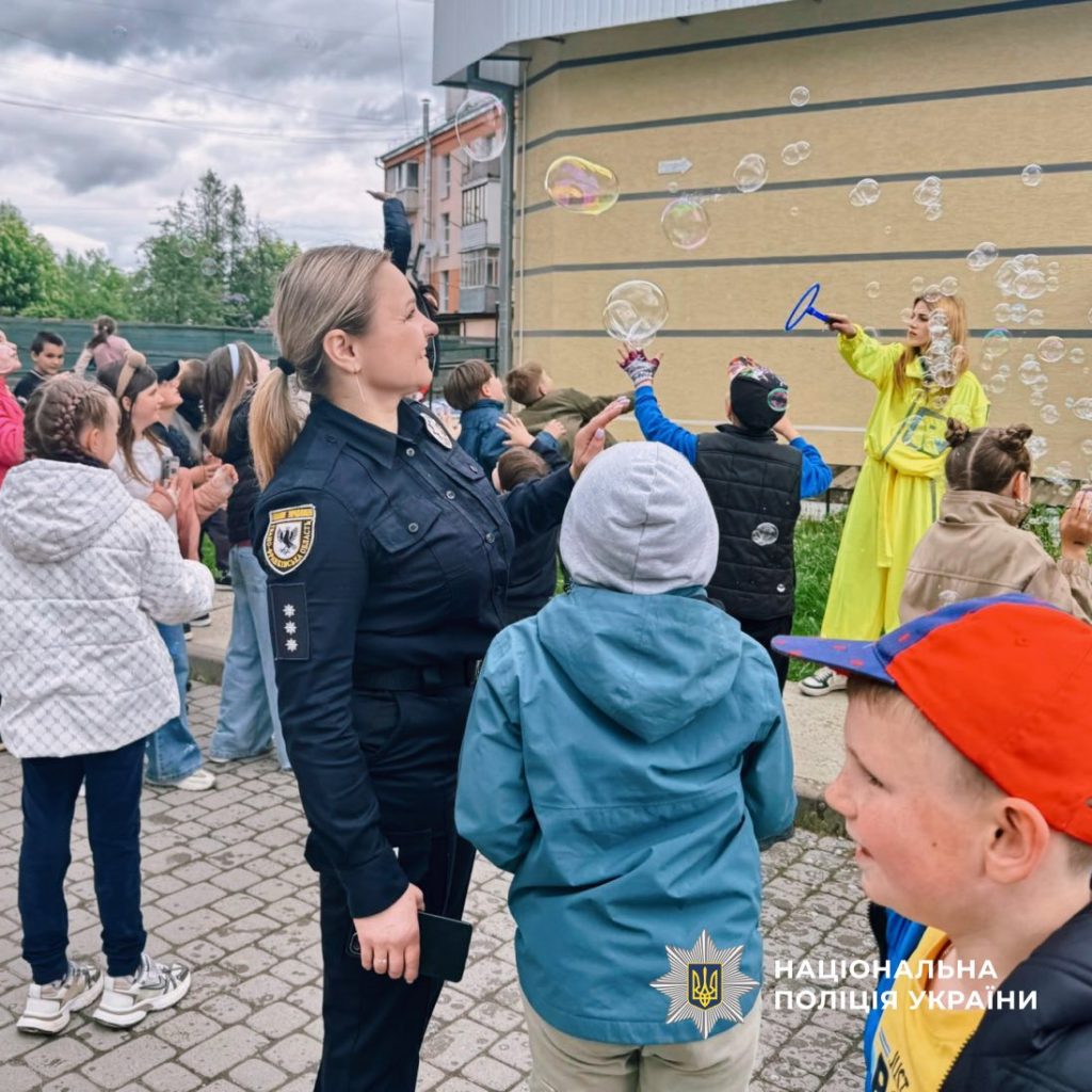 У Долині правоохоронці та військові організували свято для дітей загиблих Захисників