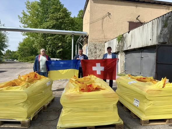 Калуська центральна районна лікарня отримала 6,5 тонн гуманітарної допомоги зі Швейцарії