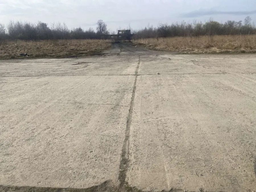 Аукціон на продаж ретро-аеродрому в Копанках розпочинається повторно за половину вартості