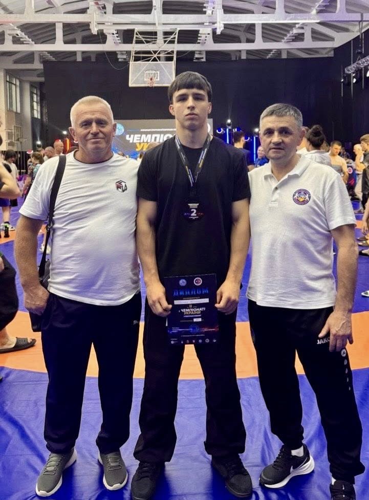 Борці з Калуша здобули п’ять нагород на чемпіонаті України в Хмельницькому