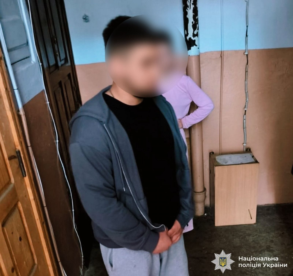 Поліція затримала мешканця Коломиї за спробу збуту майже кілограма наркотиків