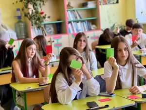 Спеціалісти «Карітасу» організували навчання з боротьби з булінгом для учнів ліцею Коломиї