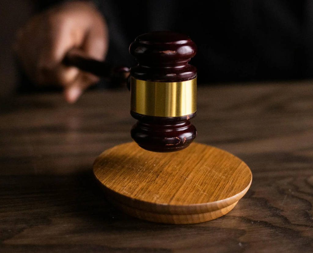 У Франківській області засудили чоловіка на 6,5 років за передачу наркотиків у СІЗО