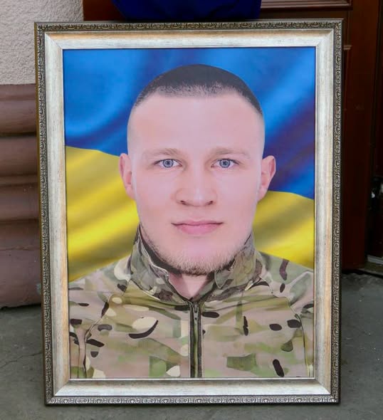 Калуш віддав останню шану водієві-механіку Юрію Шолонкевичу, який загинув на Харківщині