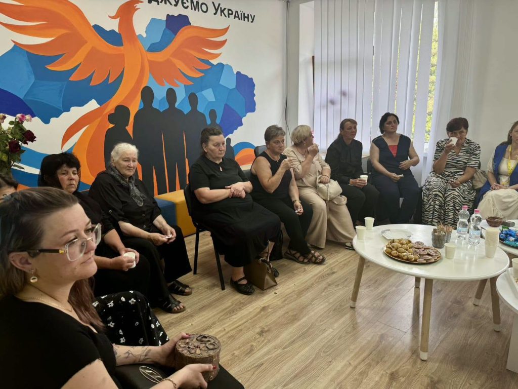 В Івано-Франківському обласному ветеранському центрі “Ветеран ПРО” пройшла зустріч із сім’ями загиблих Героїв Перегінської громади