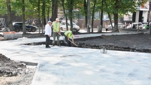 У Франківську на вулиці Чорновола створюють зелений парк замість колишньої російської церкви