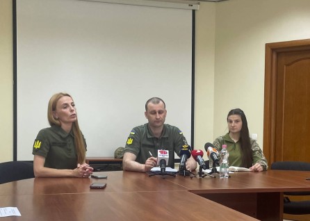 В Івано-Франківську представили оновлену систему контрактної служби в Збройних Силах України: основні нововведення