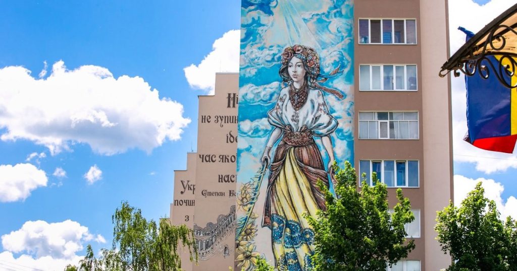 Мовні патрулі в Івано-Франківську: наслідки ініціативи міського голови для міста