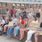 «Федоров на посаді міністра оборони»: у Франківську продовжуються протести одинадцятий день