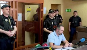 Прокурор повідомив, що за наказом Лучанова комбат Долголенко вбив двох цивільних і поховав їх на полігоні