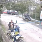 Мотоциклісти не змогли піднятися на Петрос через перешкоду від охорони заповідника