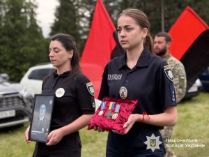 У Франківському районі попрощались із загиблим поліцейським Василем Калинчуком