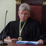 Антикорупційний суд вищої інстанції знову викликав суддю з Прикарпаття примусовим приводом