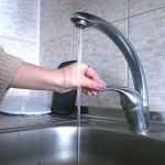 У Болехові збираються збільшити тариф на водопостачання, а жителі нарікають на слабкий напір води