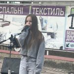 Як талановита дівчина зі Студінки допомагає жителям Калуша ставати благодійниками на шляху до мети у 100 тисяч гривень